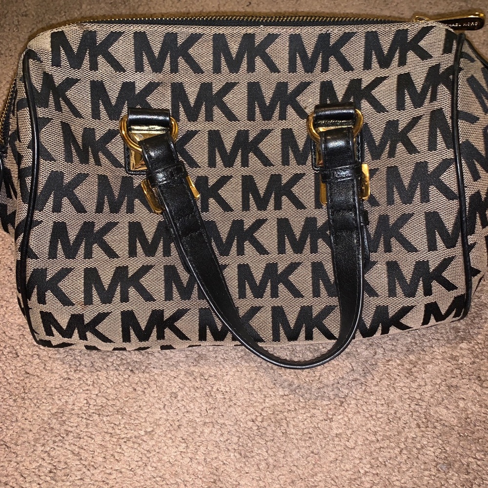 Michael Kors purse